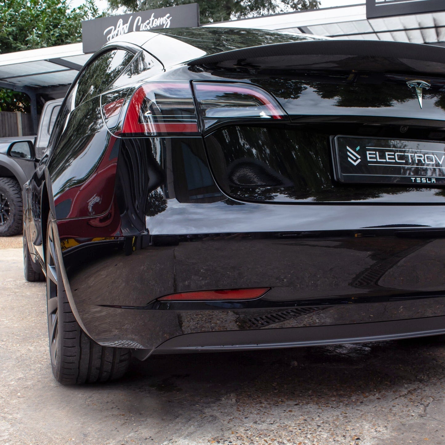 Rear Carbon Spoiler for Tesla Model 3 - Electrovogue