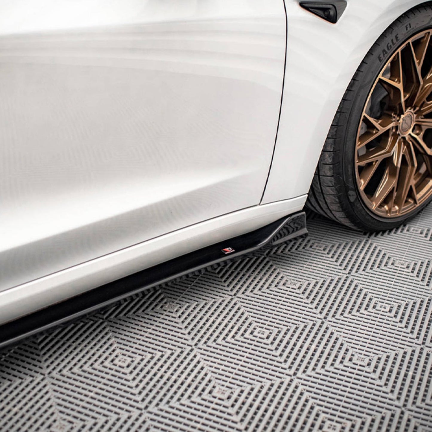 MAXTON® DESIGN Side Skirts Diffusers / Version 2 for Tesla Model 3 - Electrovogue