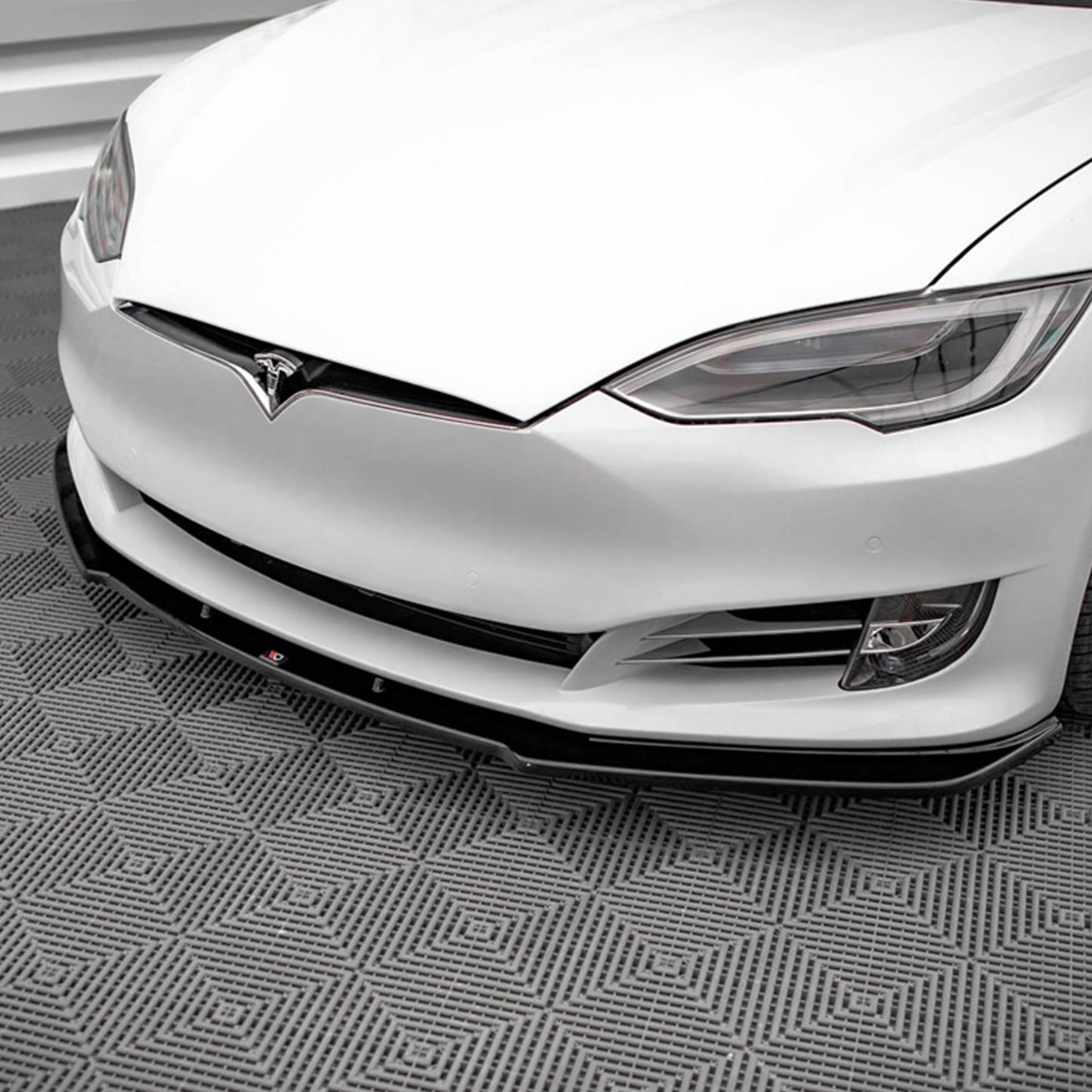 MAXTON® DESIGN Front Splitter for Tesla Model S Facelift