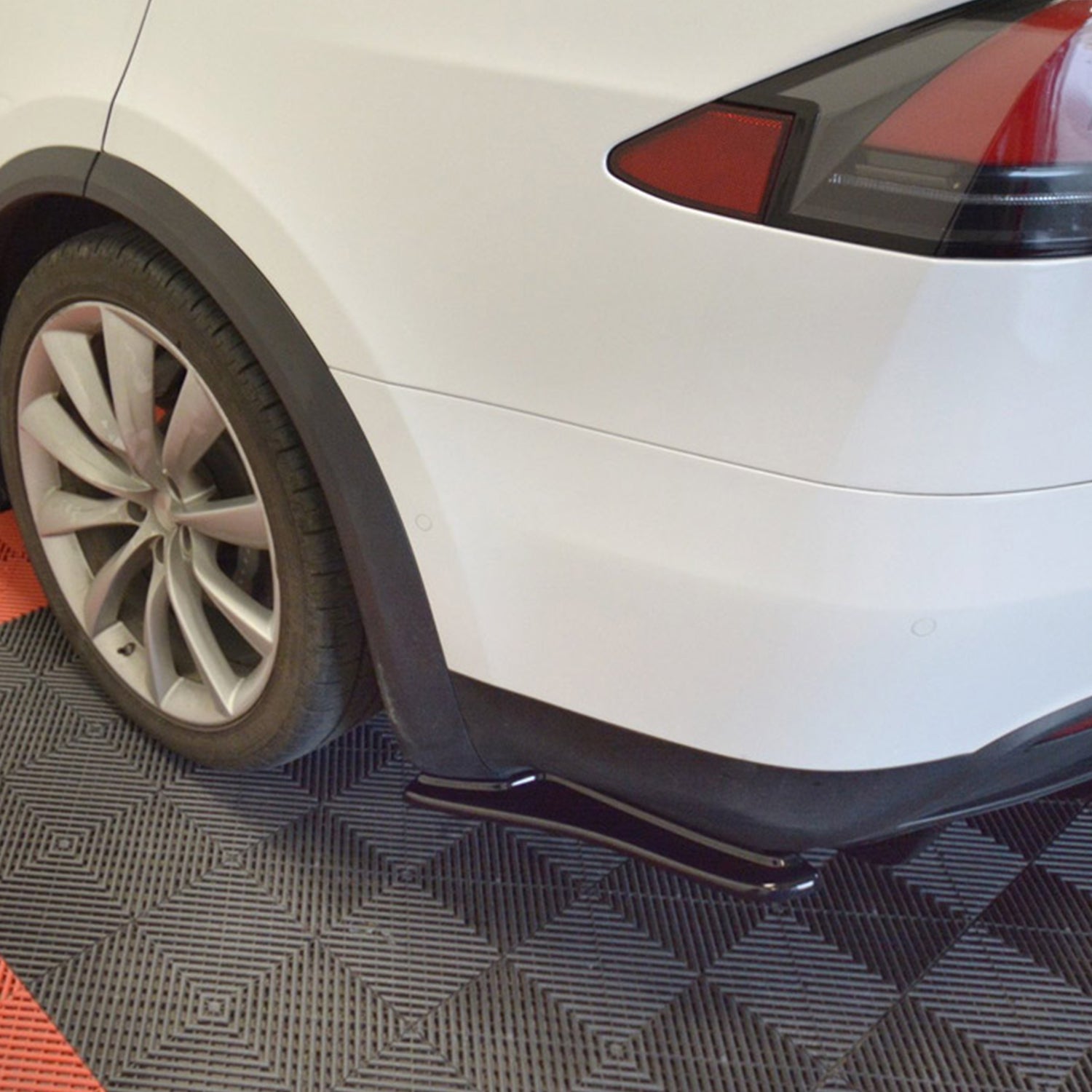 MAXTON® DESIGN Rear Side Splitters / Version 1 for Tesla Model X - Electrovogue